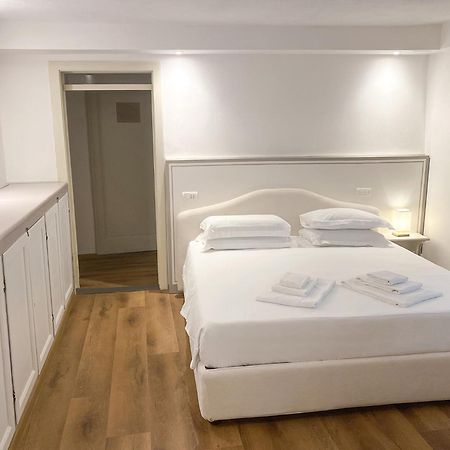 Bed and Breakfast Palazzo D'Oltrarno - Residenza D'Epoca Florencia Exterior foto