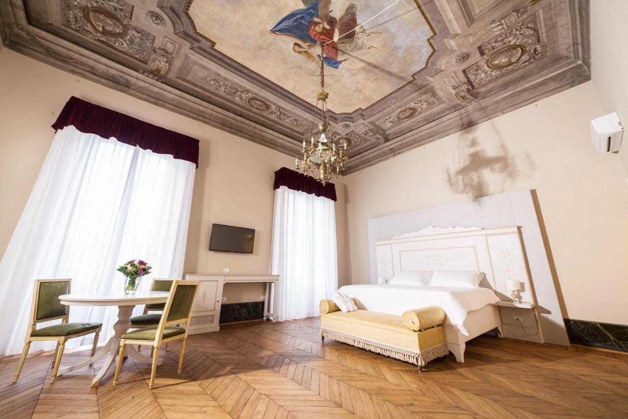 Bed and Breakfast Palazzo D'Oltrarno - Residenza D'Epoca Florencia Exterior foto