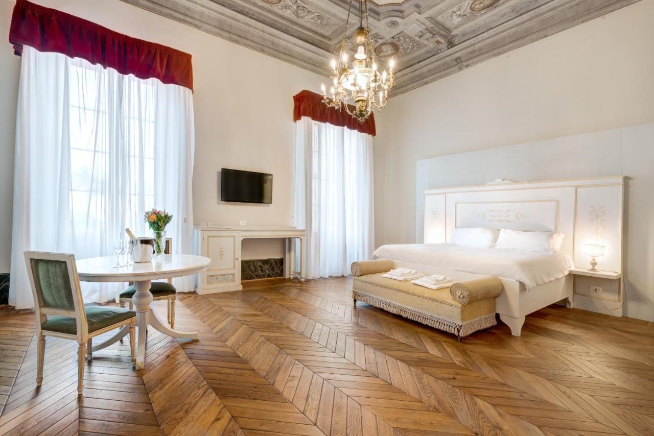Bed and Breakfast Palazzo D'Oltrarno - Residenza D'Epoca Florencia Exterior foto