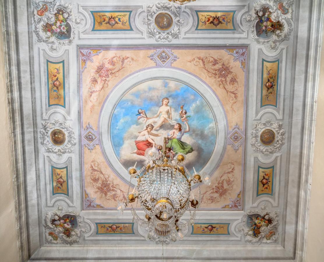 Bed and Breakfast Palazzo D'Oltrarno - Residenza D'Epoca Florencia Exterior foto