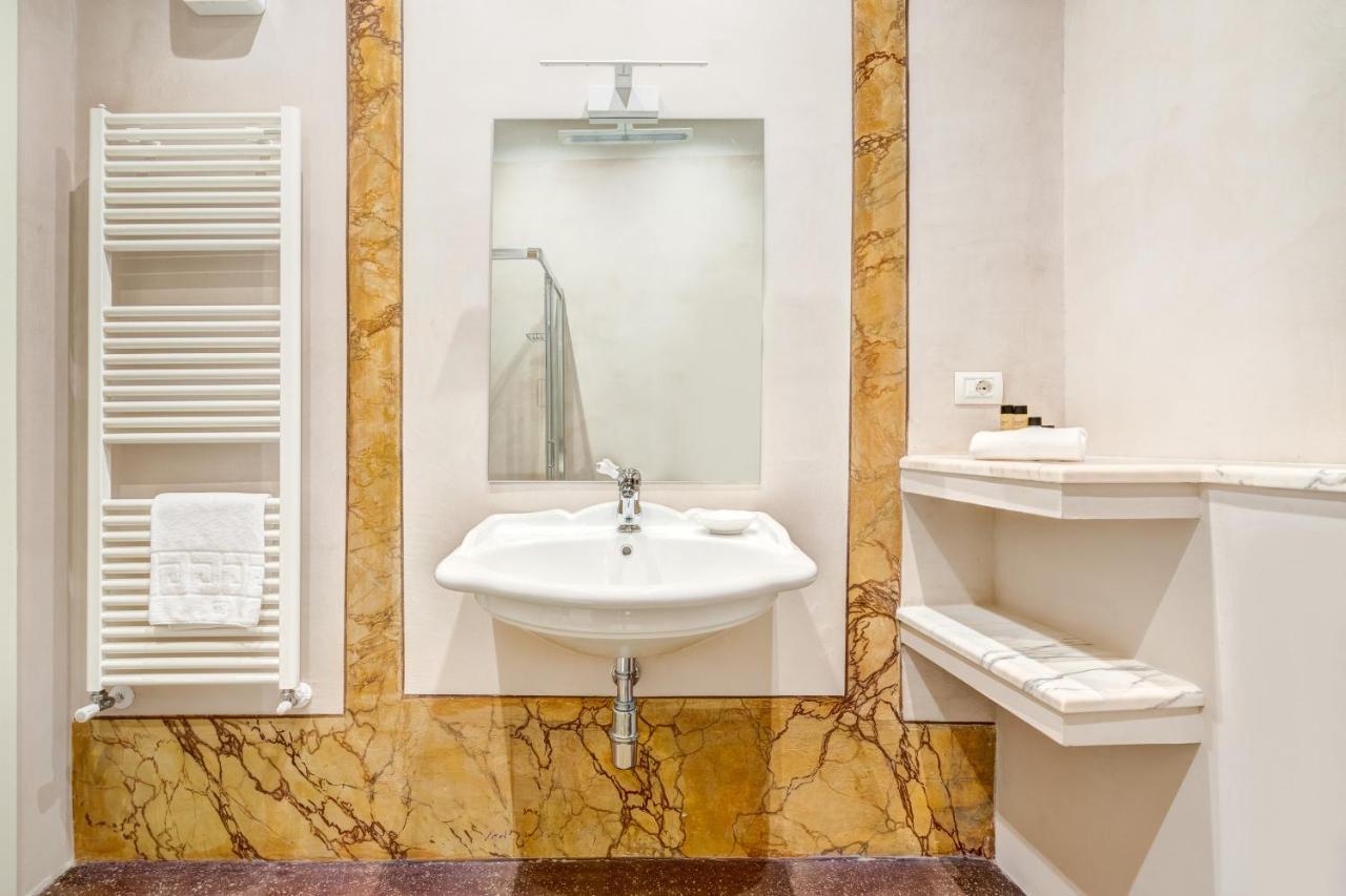 Bed and Breakfast Palazzo D'Oltrarno - Residenza D'Epoca Florencia Exterior foto