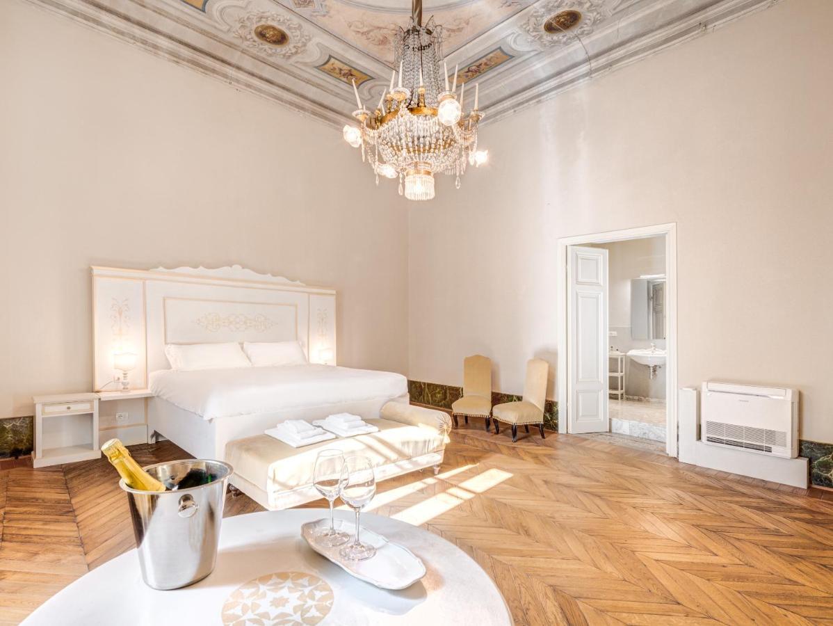 Bed and Breakfast Palazzo D'Oltrarno - Residenza D'Epoca Florencia Exterior foto