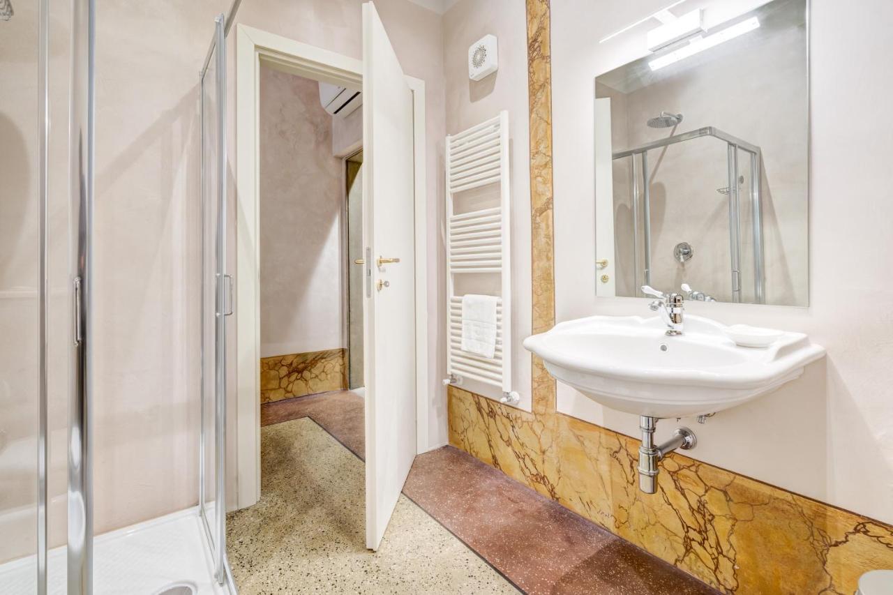 Bed and Breakfast Palazzo D'Oltrarno - Residenza D'Epoca Florencia Exterior foto